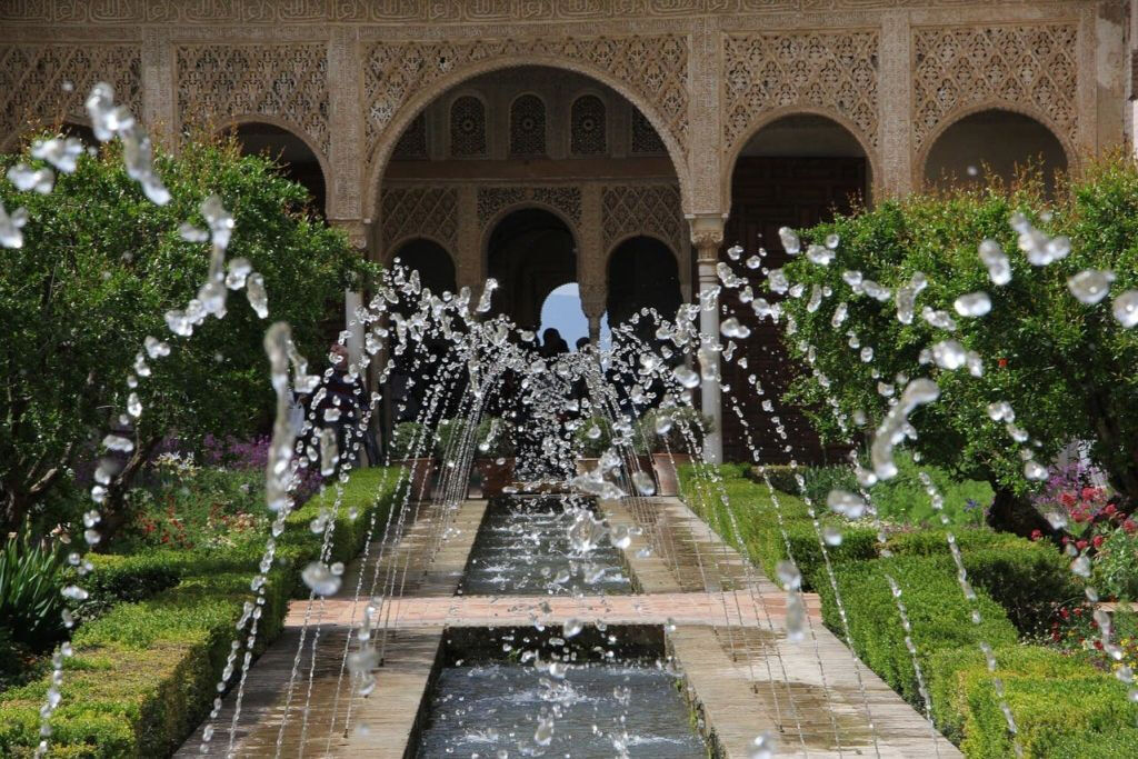 Alhambra & Nasrid Palaces: Entry Ticket + Audio Guide