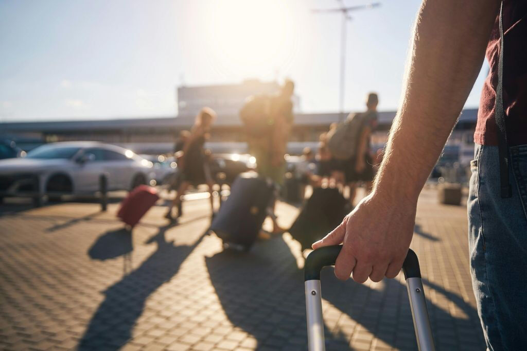London: Private Transfer To/From Heathrow Airport and Hotel