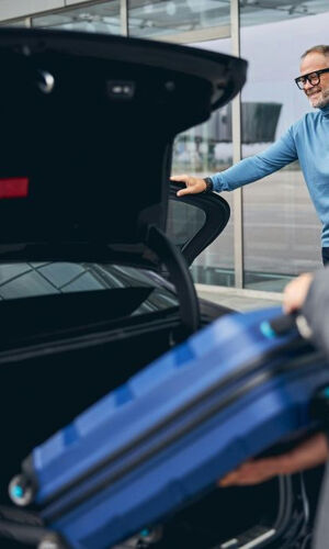 London: Private Transfer To/From Heathrow Airport and Hotel