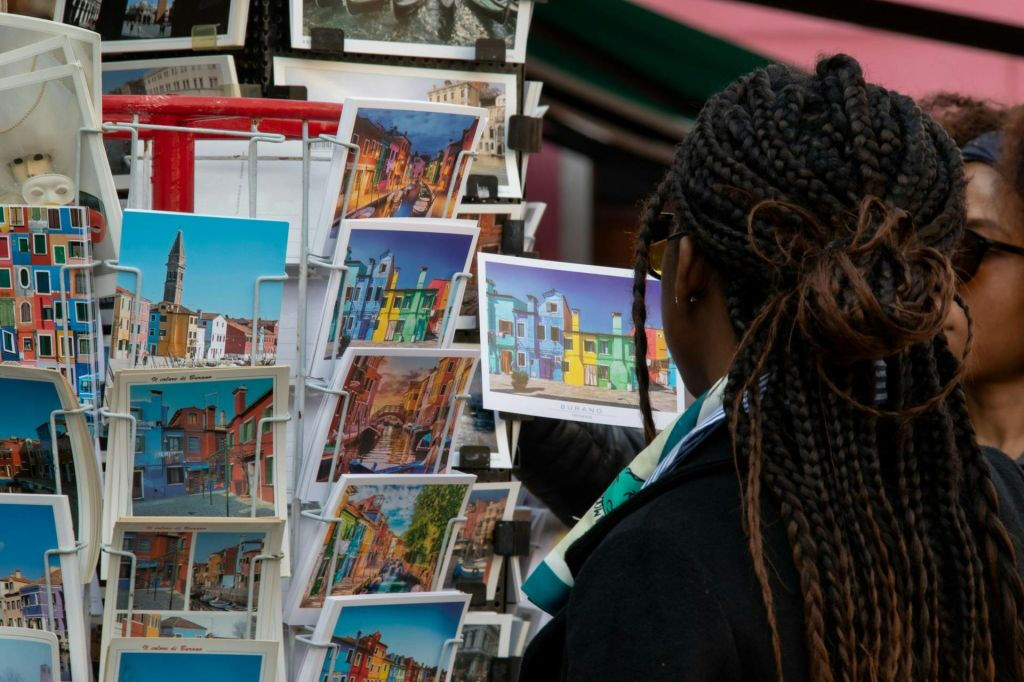 Murano e Burano: tour in barca + dimostrazione di soffiatura del vetro dalla stazione ferroviaria