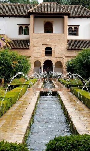 Alhambra: Entrada sin colas + Visita guiada