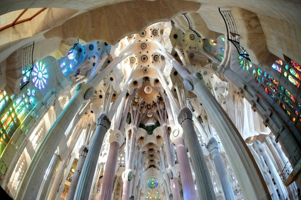 Sagrada Familia: Tour guiado + Torres Acceso