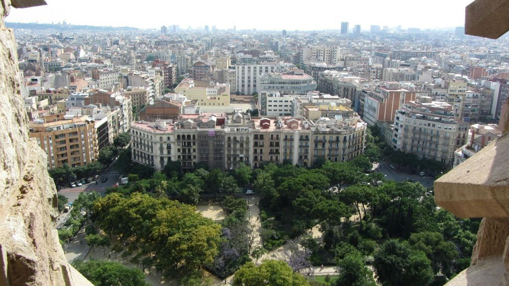 Sagrada Familia: Tour guiado + Torres Acceso
