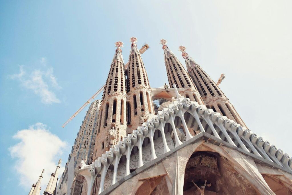 Sagrada Familia: Tour guiado + Torres Acceso