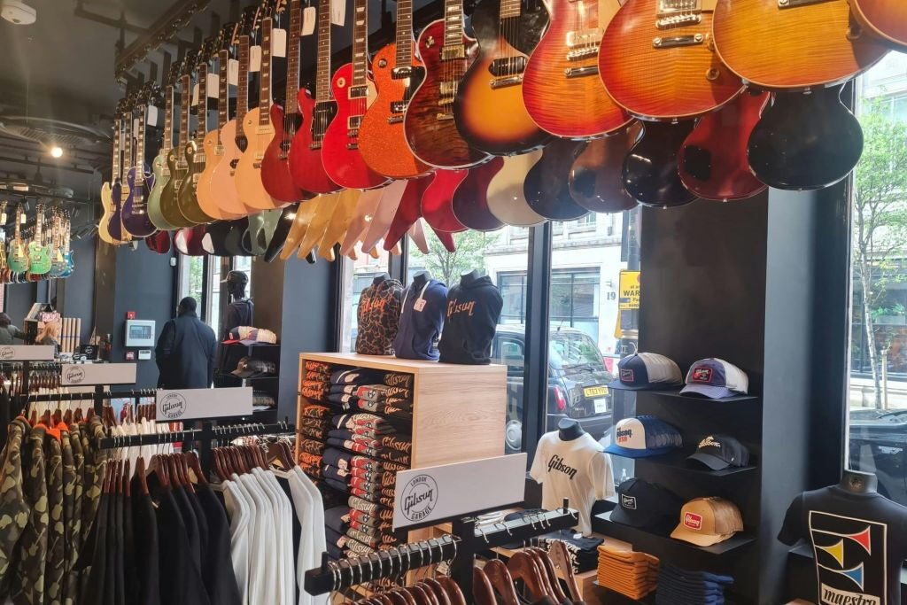 London: Guided Rock N Roll Beatles Tour + Roundtrip Transfer