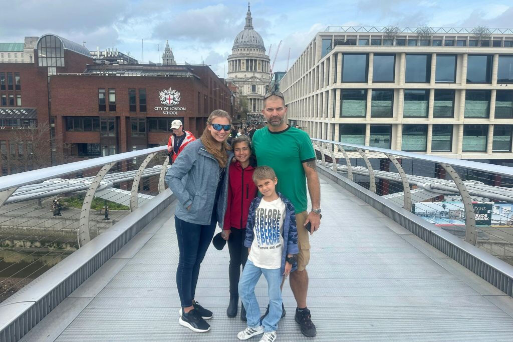London: Guided Harry Potter Film Sites Tour + Roundtrip Transfer