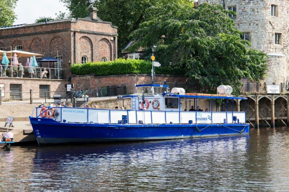 York: Fish & Chips Cruise