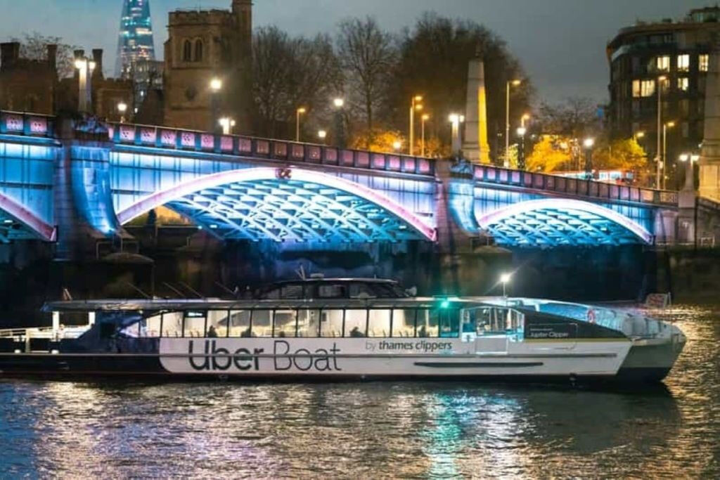 London: Thames River Night Cruise