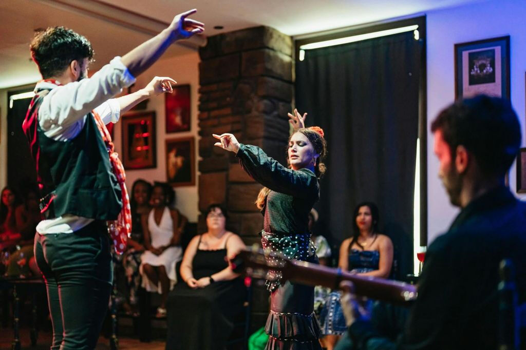 Triana Sevilla: Espectáculo Flamenco Baraka + Bebida