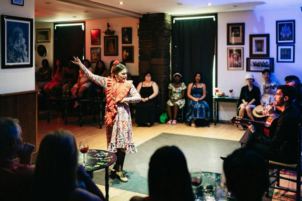 Triana Sevilla: Espectáculo Flamenco Baraka + Bebida
