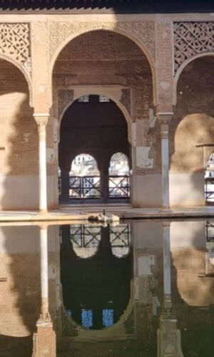Alhambra y Generalife: Visita guiada exclusiva para tu familia o grupo