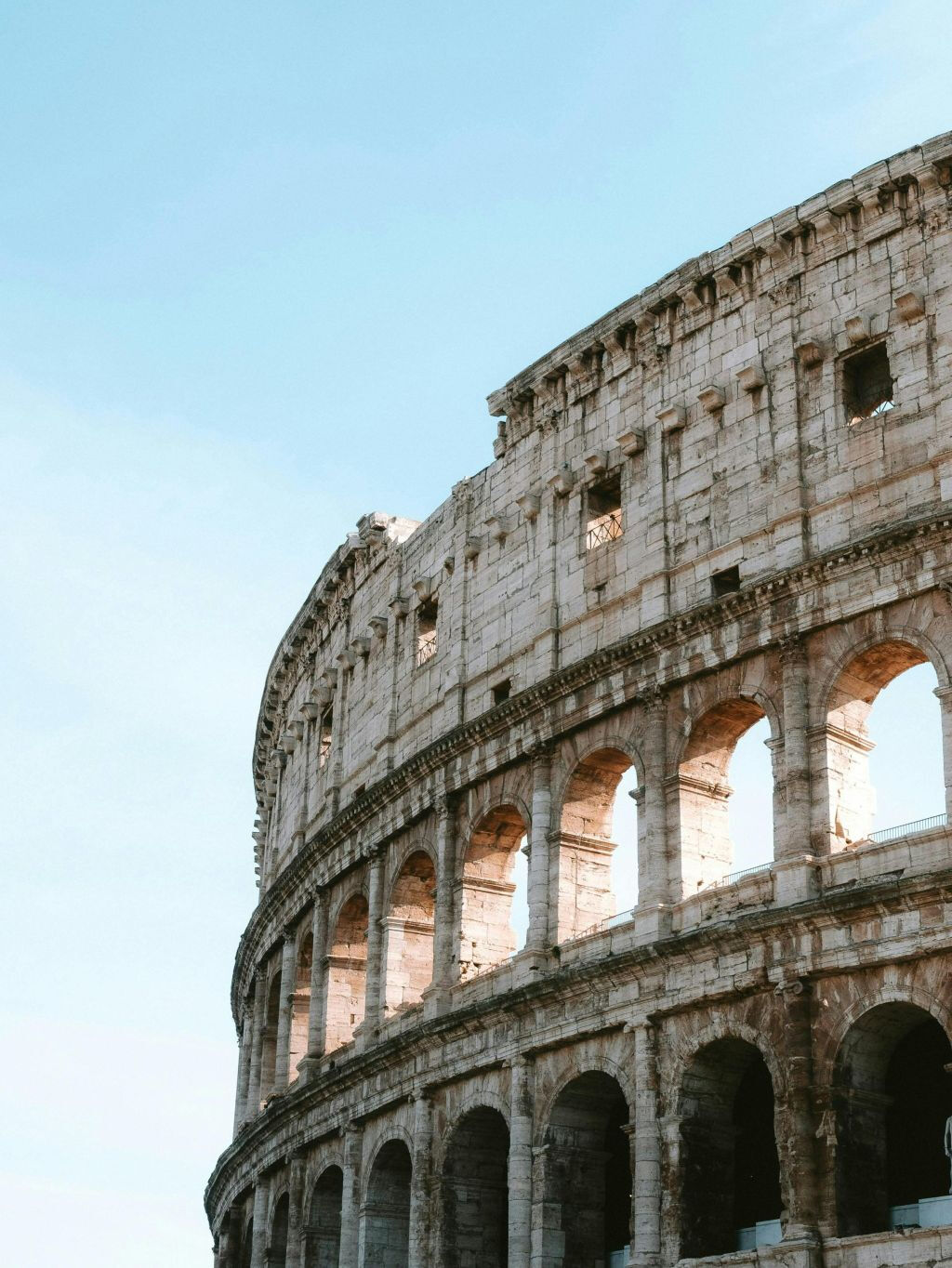 Aeroporto di Fiumicino andata e ritorno + Colosseo + Musei Vaticani + Audioguida di Roma
