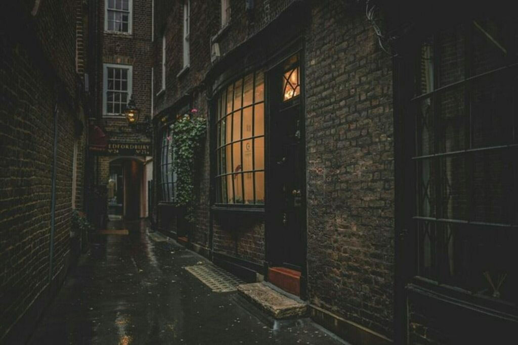 London: Guided Harry Potter Film Sites Walking Tour