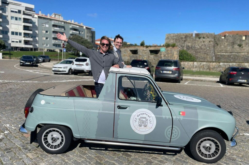 Porto & Gaia: Guided Jeep Tour