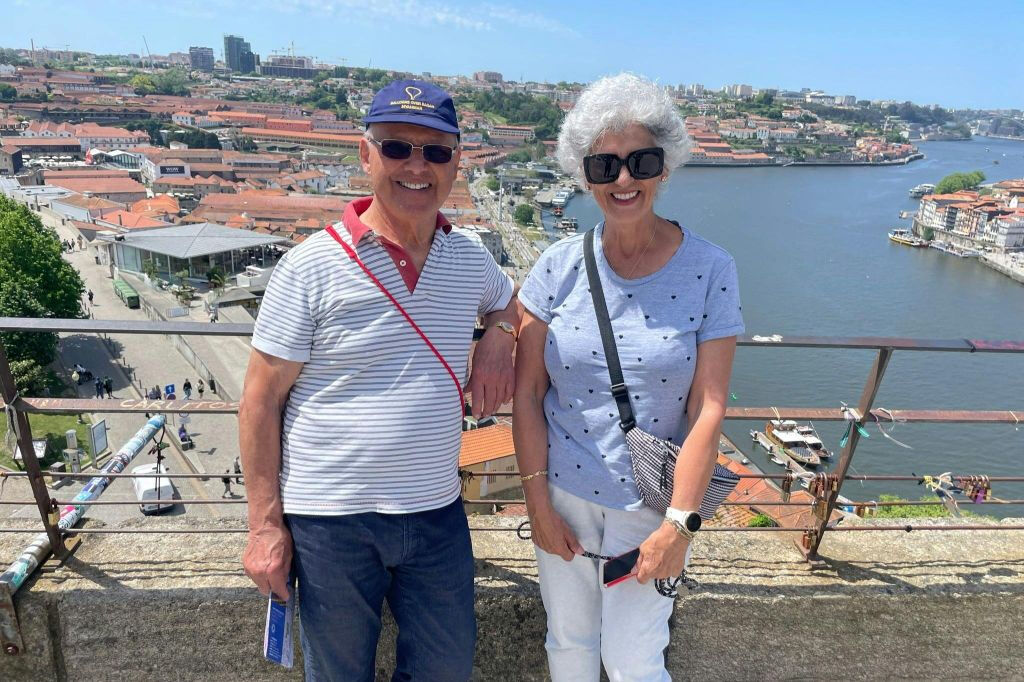 Porto & Gaia: Guided Jeep Tour