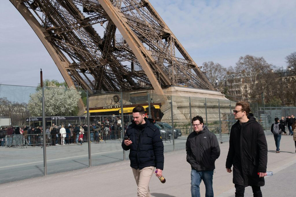 Tour Eiffel : Visite guidée du matin