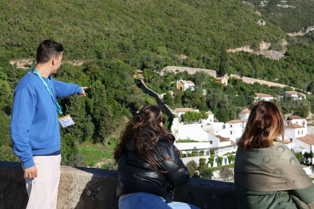 Parque Natural da Arrábida: Visita Guiada + Transfer + Prova de Vinhos