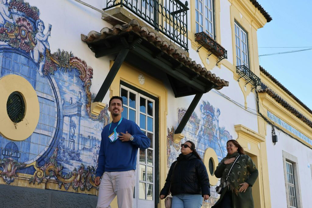 Parque Natural da Arrábida: Visita Guiada + Transfer + Prova de Vinhos
