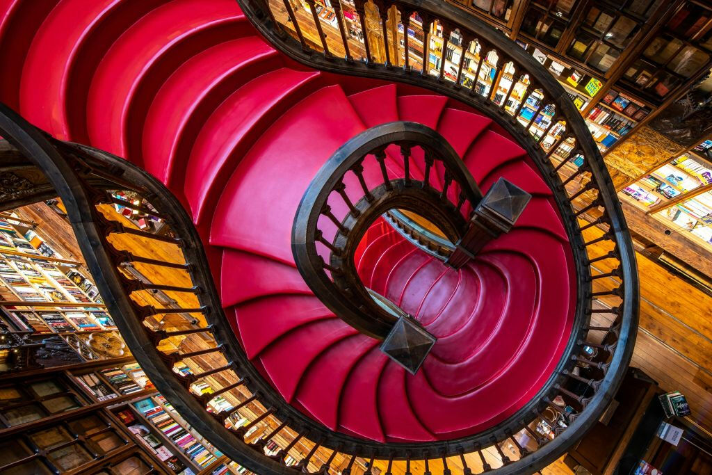 Livraria Lello: Golden Entry Ticket + Book
