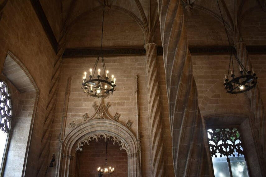 Lonja de la Seda, Iglesia de San Nicolás y Catedral: Visita guiada a pie