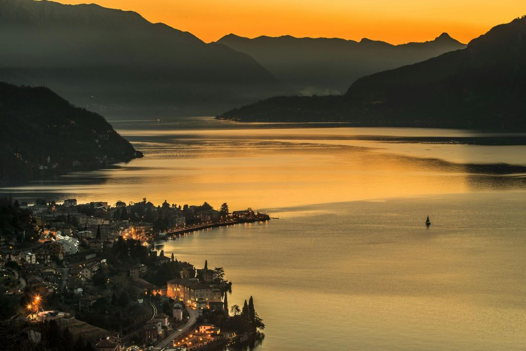 Varenna, Bellagio et Côme : Visite guidée d'une journée au départ de Milan