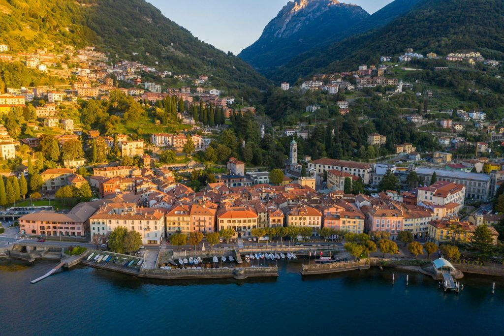 Varenna, Bellagio et Côme : Visite guidée d'une journée au départ de Milan