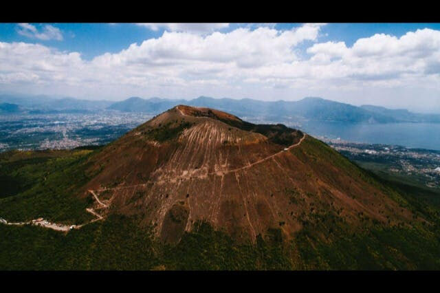 Vesuvio: Biglietto salta-coda + Viaggio di andata e ritorno da Napoli