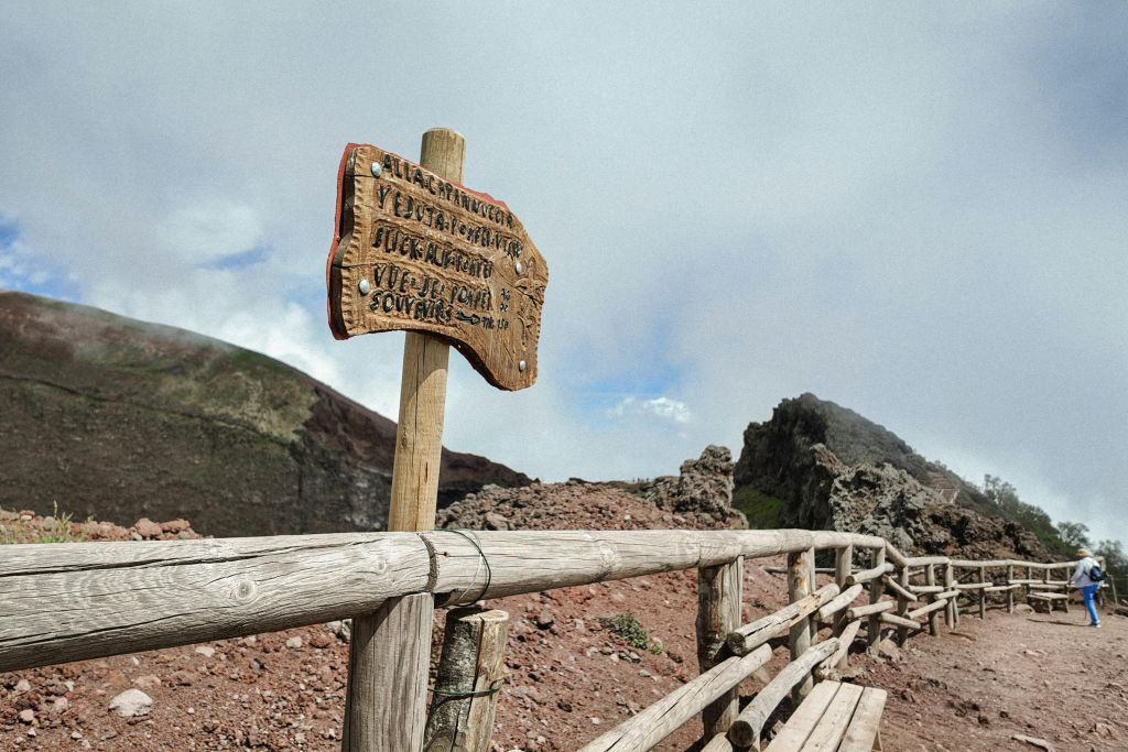 Vesuvio: Biglietto salta-coda + Viaggio di andata e ritorno da Napoli