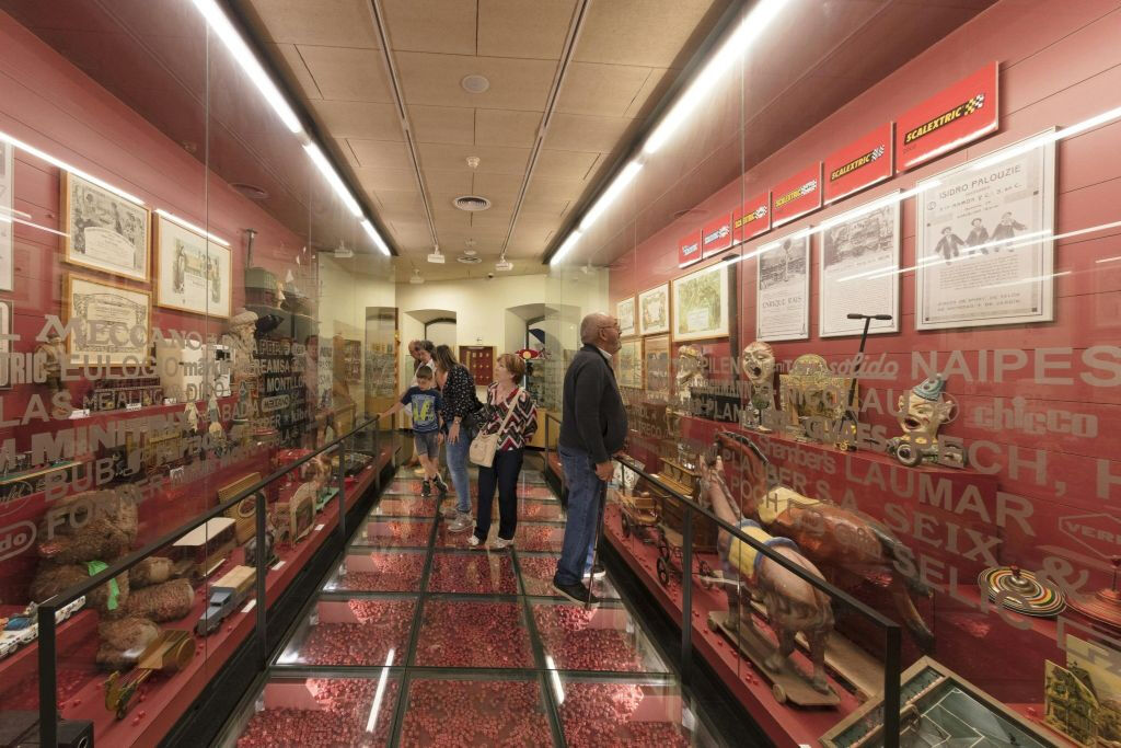 Museo del Juguete: Los juguetes de Anna Maria y Salvador Dalí y García Lorca