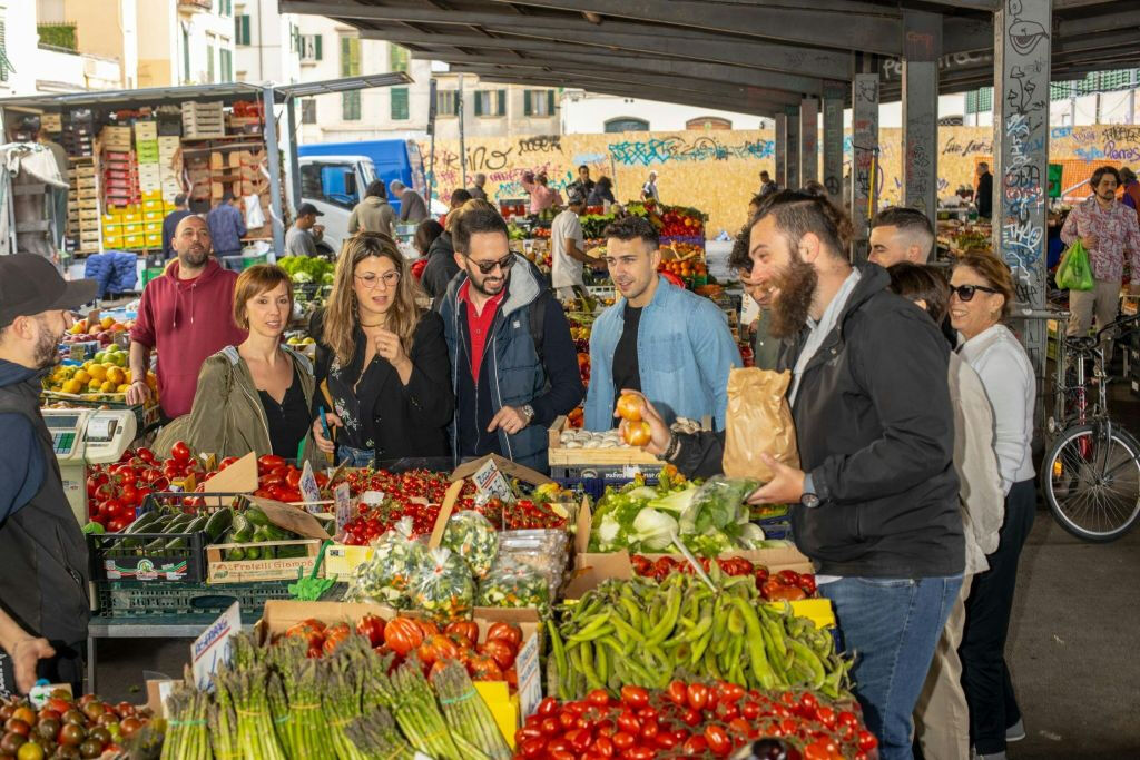 Firenze: Corso di cucina per piccoli gruppi + vino illimitato + visita al mercato opzionale