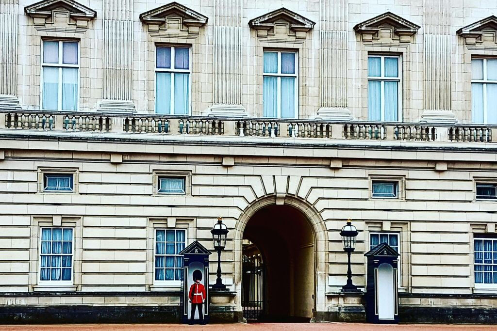 Houses of Parliament: Entry + Guided Walking Tour
