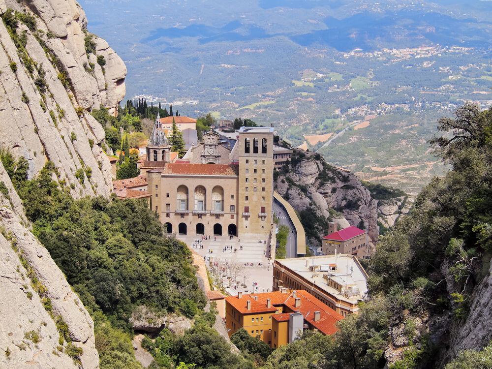 Tarjeta de Montaña de Montserrat: Tren desde Barcelona + Cremallera + Acceso Moreneta