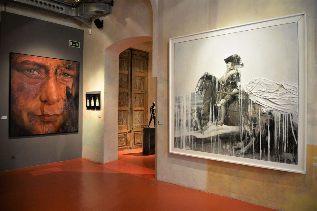 Museo Europeo de Arte Moderno: Entrada