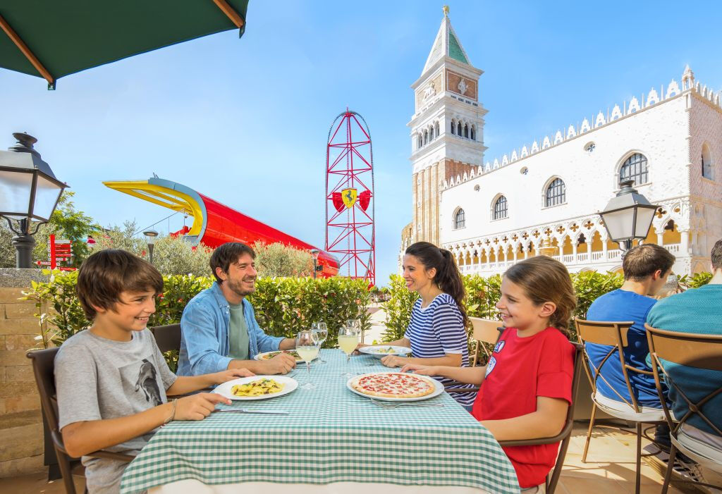 Ferrari Land: entrada direta