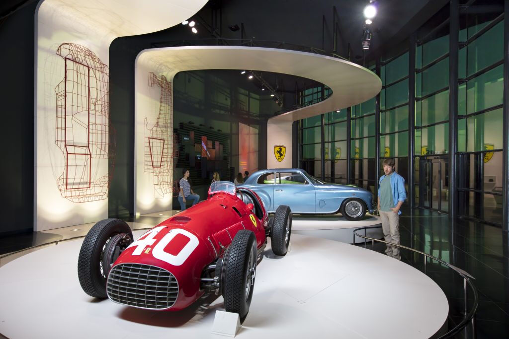 Ferrari Land: entrada direta