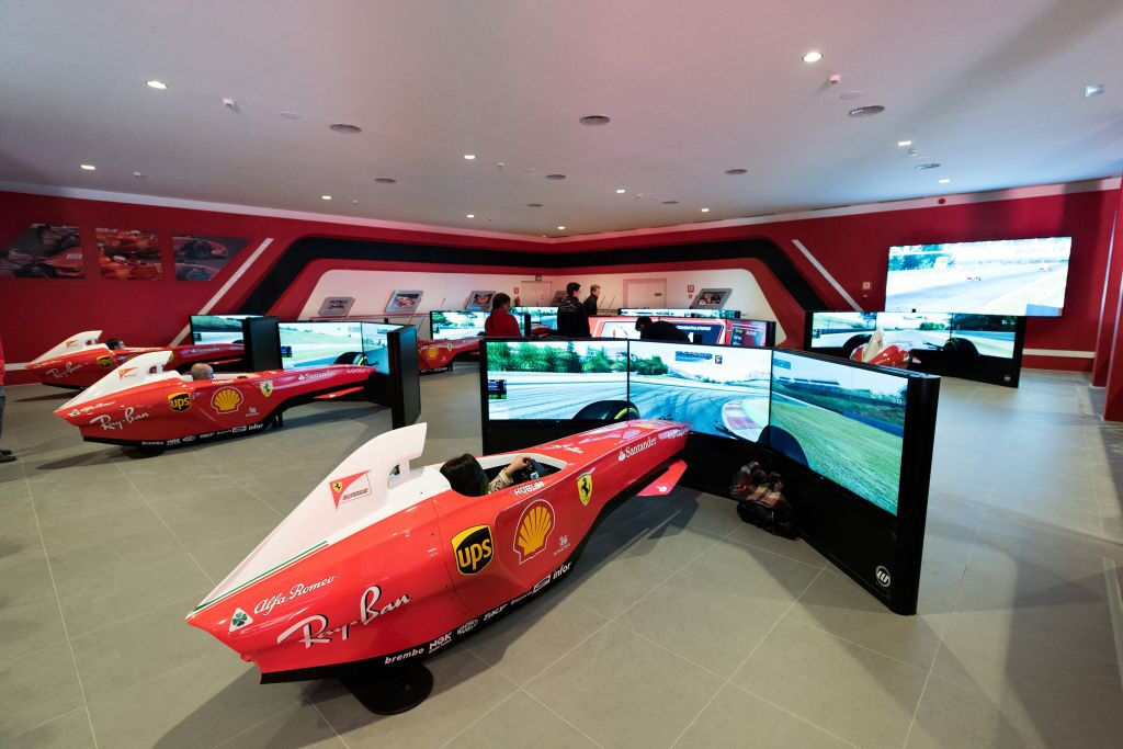 Ferrari Land: entrada direta