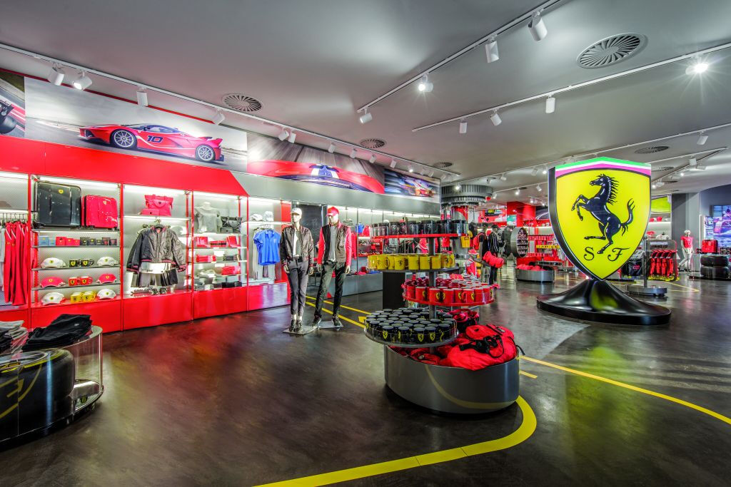 Ferrari Land: entrada direta