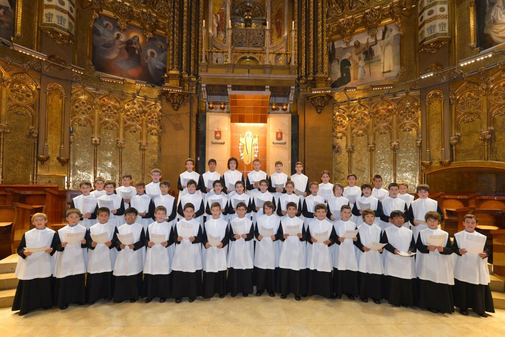 Montserrat: Guided Tour from Barcelona with Rack Railway + Choral Performance