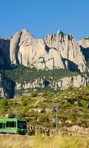Montserrat: Guided Tour from Barcelona with Rack Railway + Choral Performance
