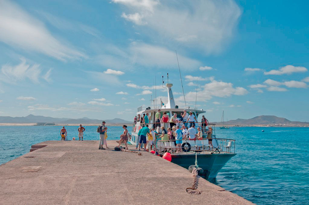 Isla de Lobos: Ferry desde Corralejo