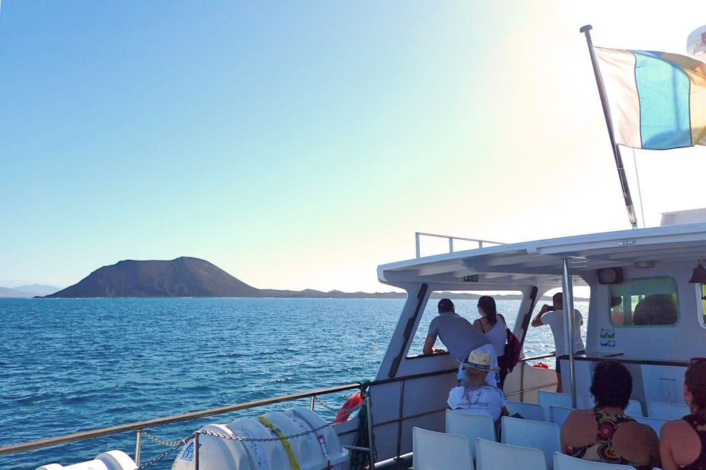 Isla de Lobos: ferry de Corralejo