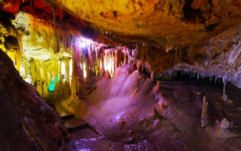 Cuevas de Génova: Entrada sin colas