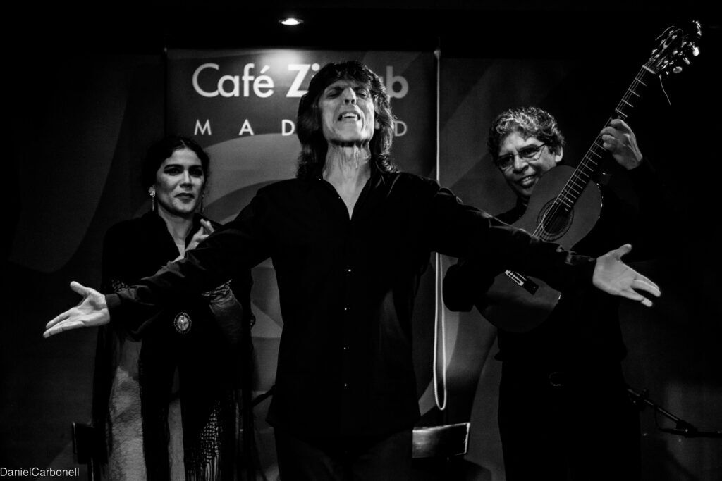 Madri: Show de flamenco em Café Ziryab com um drinque