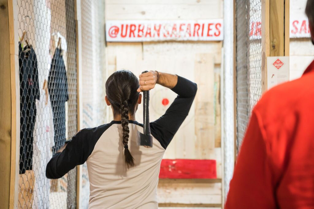 Axe Shooting Madrid: 1-Hour Session