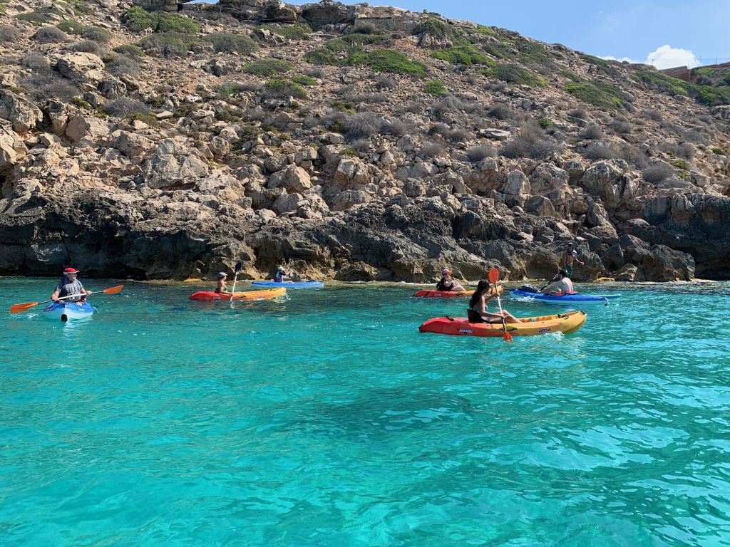 Alquiler de kayak en la bahía de Palma