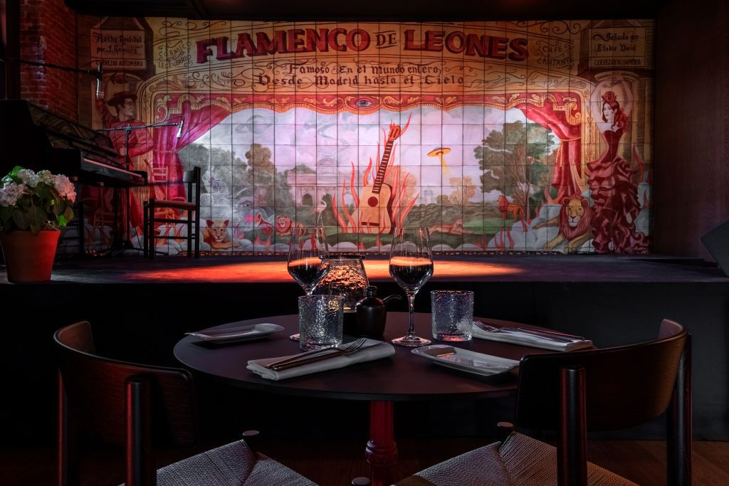 Madrid: Flamenco Show at Flamenco de Leones with a Drink
