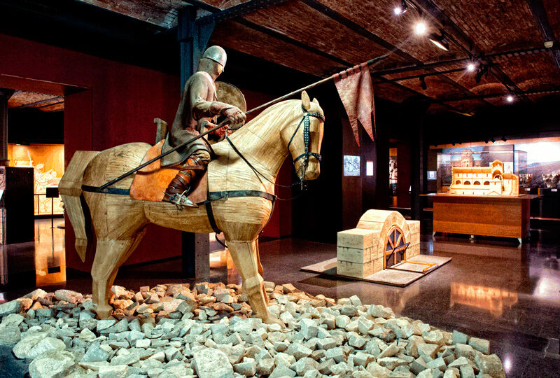Museu d'Història de Catalunya: Sin colas